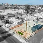 Urban Retreat Near Iconic Las Vegas Attractions