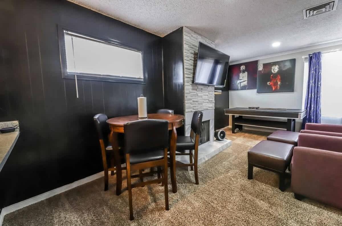 Urban Retreat Near Iconic Vegas Attractions Las Vegas